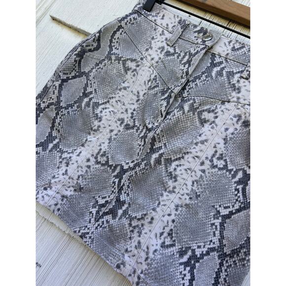 Aritzia Wilfred Free Kelsey Python Print Mini Skirt Size 2 - Picture 5 of 8